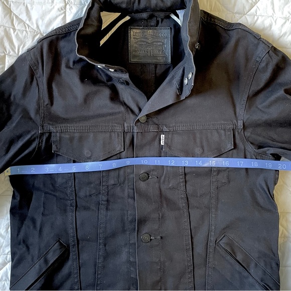Levi’s Commuter Trucker Jacket - Picture 9 of 10